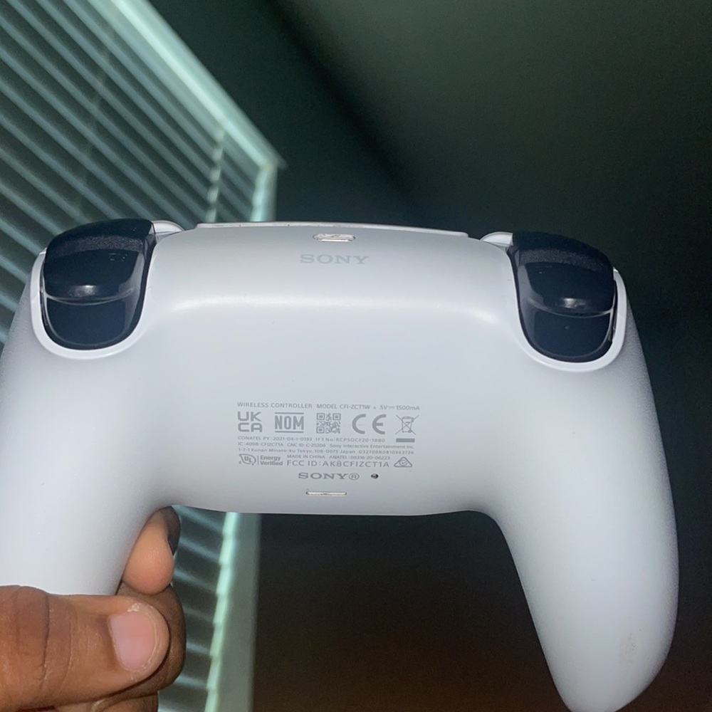 PlayStation 5 controller - Picture 2 of 2